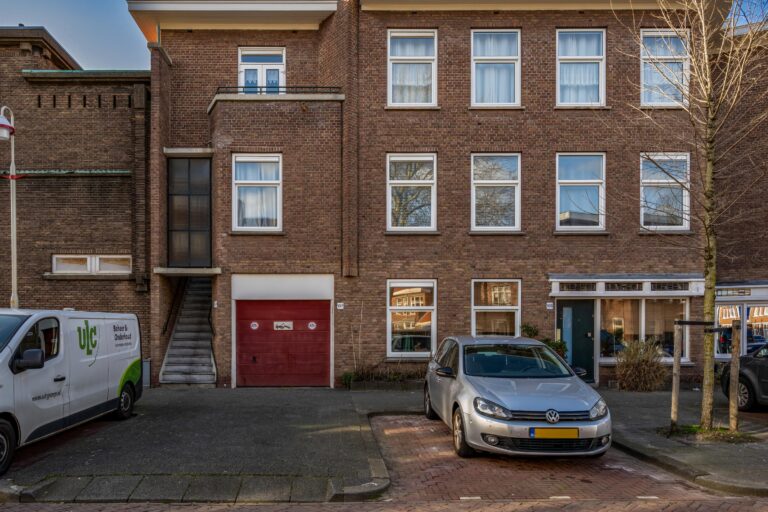Rosseelsstraat 111, 'S-GRAVENHAGE
