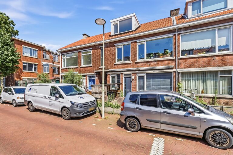 Leersumstraat 80, 'S-GRAVENHAGE