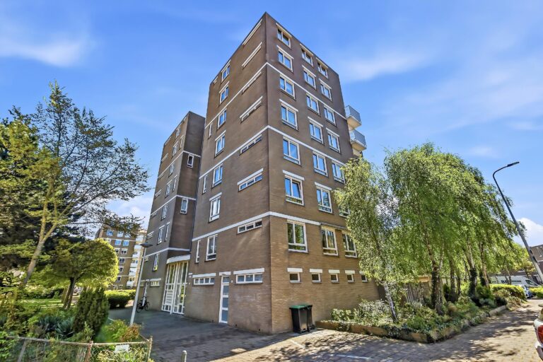 Ru Paréstraat 38, 'S-GRAVENHAGE